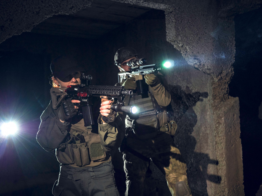 Armytek Dobermann Pro Magnet USB (теплый свет)