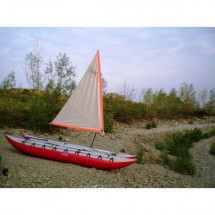 Мачта с креплением на катамаране